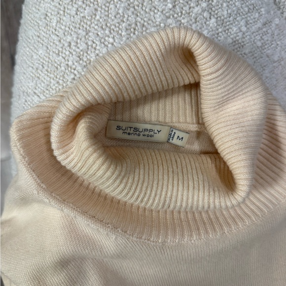 Men’s Suitsupply Merino Wool Turtle neck - Picture 6 of 6